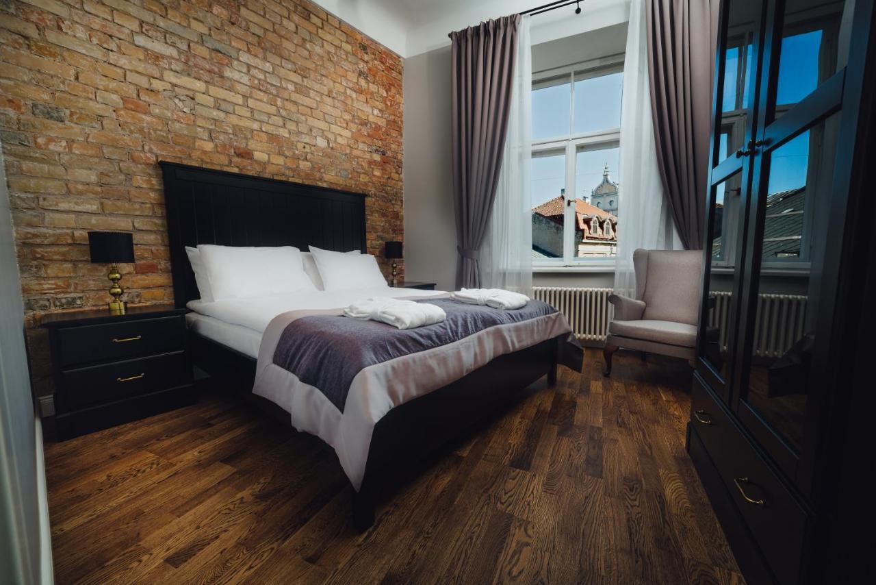 Sherlock Apartments Рига Экстерьер фото