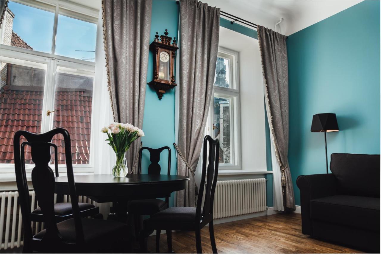 Sherlock Apartments Рига Экстерьер фото